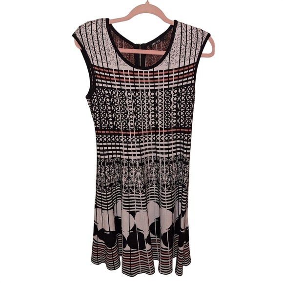 NIC+ZOE Dresses & Skirts - NIC+ZOE Twirl Fit & Flare Sweater Dress Size Medium Cozy Geometric Dark Academia